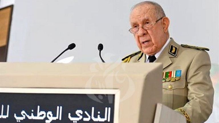 أعداء الجزائر يحاولون حرمان الشعب من مساهمة جيشه في بناء الدولة