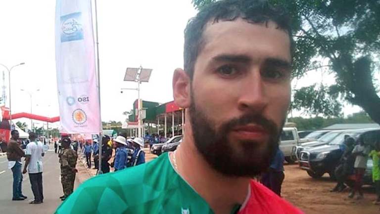 حمزة ياسين يواصل سيطرته في المرحلة الثانية