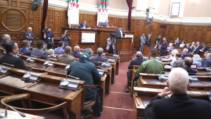 إثبات عضوية عضو جديد بمجلس الأمة