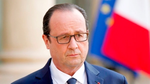 الرئيس الفرنسي يضطر إلى تأجيل عقد مؤتمر السلام