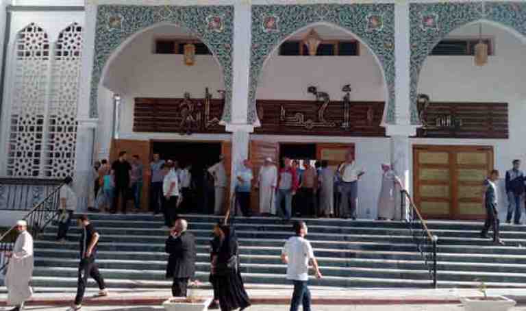 فتح مسجدي الباي وأحمد حماني يثلج سكان قسنطينة