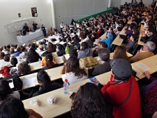 أكثر من 22 ألف طالب جزائري في الجامعات الفرنسية سنة 2013