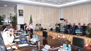رئيس أركان الجيش الوطني الشعبي، الفريق أول، السعيد شنقريحة-وزير الجيوش الفرنسية، سيبستيان لوكورنو
