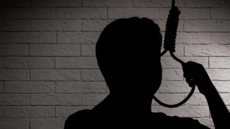 رب أسرة يضع حدا لحياته شنقا