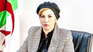 وزيرة الثقافة والفنون صورية مولوجي