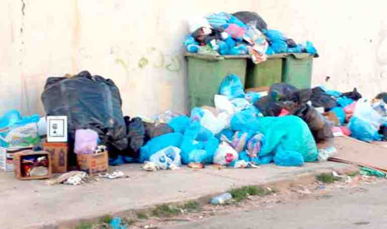 مؤسسات جمع القمامات في إضراب