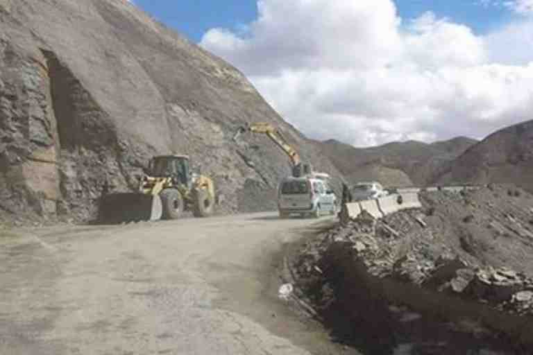 اقتراح عمليات أولوية لتهيئة وتوسيع الطرق في 2018