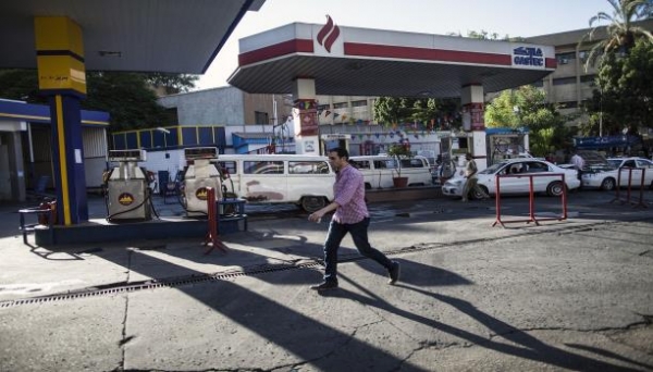 الحكومة تطالب بتفهّم قرارها