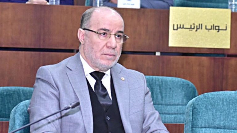 الدستور يضمن الحرية الدينية بالجزائر وممارستها