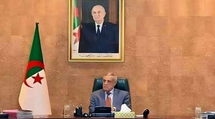 مشاريع خليج العاصمة والدفع الإلكتروني على طاولة الحكومة