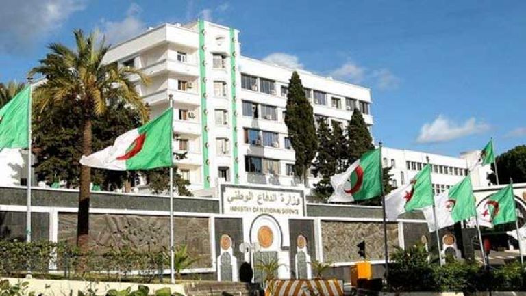الجنرال صواب لم يكن فارّا أو متابعا قضائيا