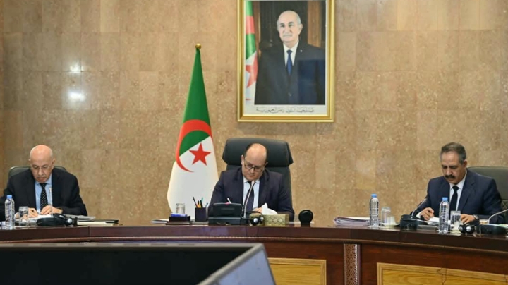 إنجاح المحليات وإطلاق خط السكة الأغواط ـ تمنراست