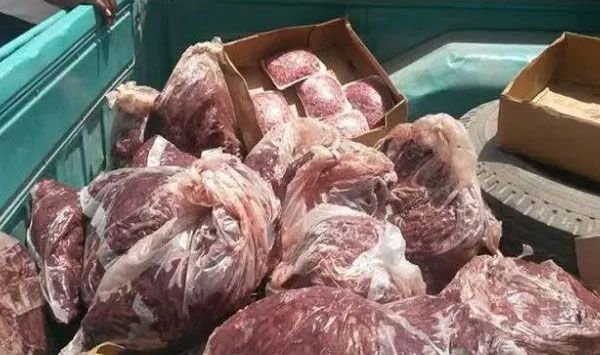 حجز 100 كلغ من اللحوم الفاسدة