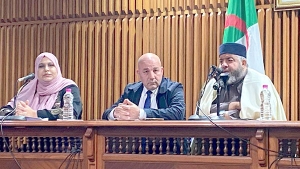دعوة لإنشاء جيل واع ومحب للقراءة