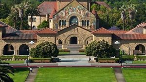 جامعة ستانفورد بالولايات المتحدة الأمريكية