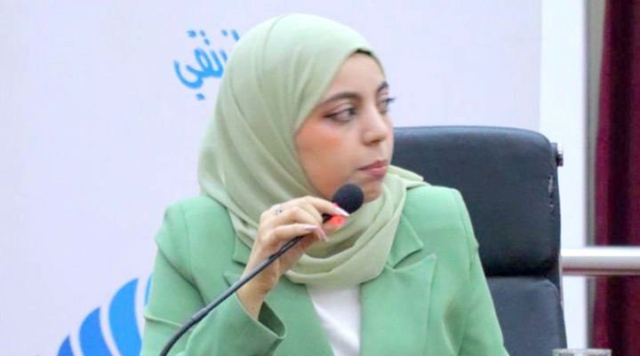أمواج دوّاس تعرض "الفتنة القرمزية"