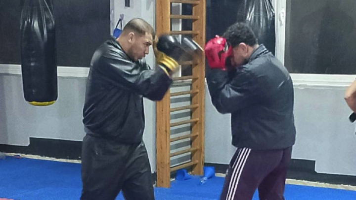 عزم على استعادة بريق القفاز الوهراني