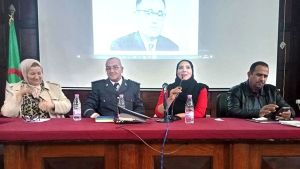 الإشادة بنضال وخصال وعلم بن يوسف بن خدة