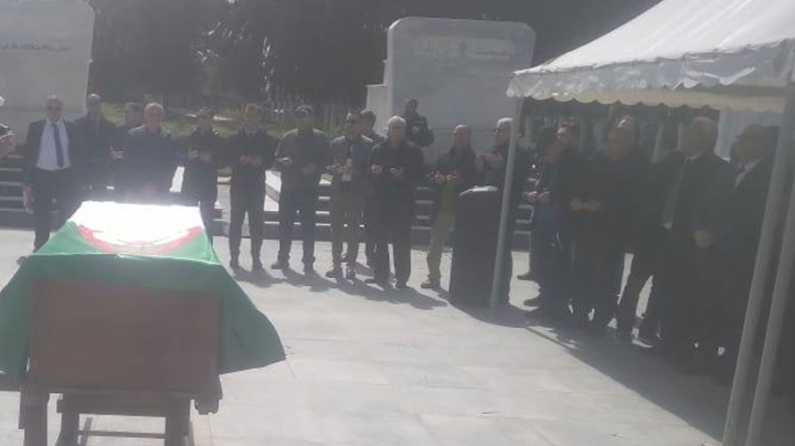 جثمان المجاهد نور الدين جودي يوارى الثرى بمقبرة العالية