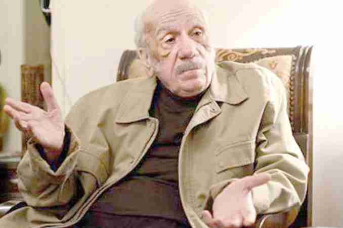 وفاة السيناريست محفوظ عبد الرحمن