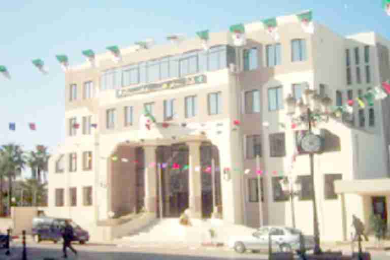 سحب الثقة من منتخبتين يثير زوبعة داخل المجلس