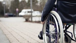 دعوة إلى تطبيق القوانين الخاصة بذوي الاحتياجات الخاصة