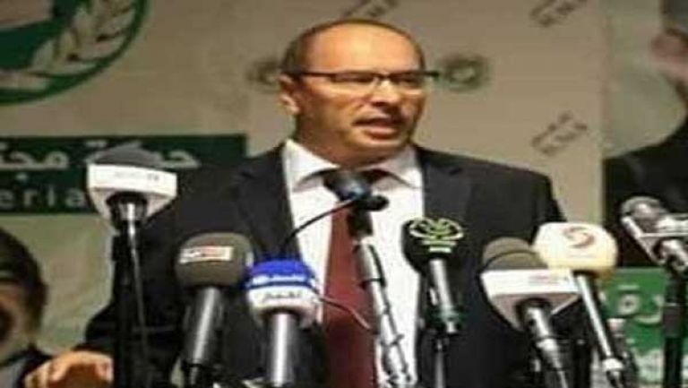 إقالة بعض رؤساء الدوائر والبلديات رسالة قوية إلى المسؤولين المتقاعسين