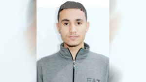 الطالب منصف يحوي