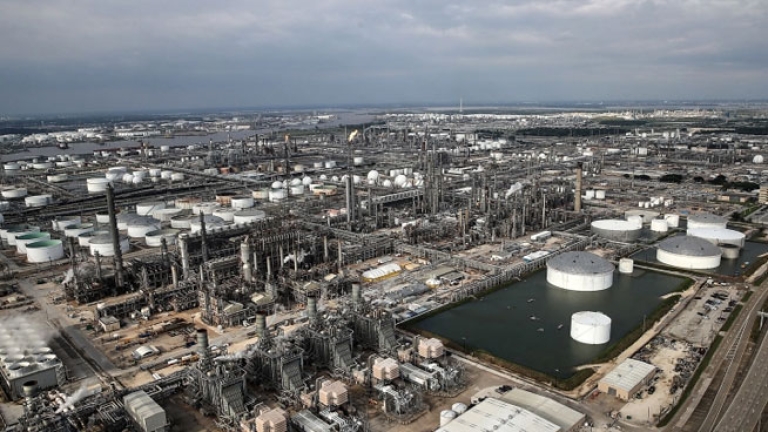 أسعار النفط تواصل ارتفاعها وتخوّفات من نقص الإمدادات