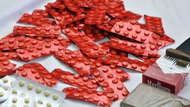 حجز مؤثرات عقلية ومبالغ مالية بمختلف العملات