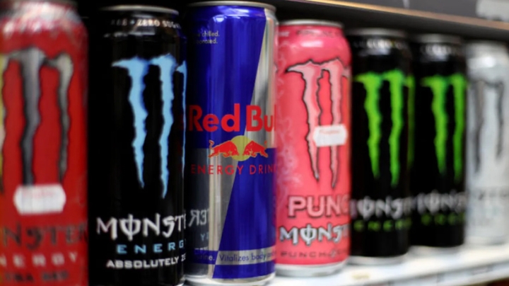 المشروبات الطاقوية خطر وتقنين تداولها ضرورة