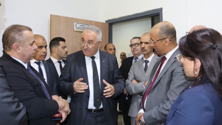 نحو تسوية 28 ألف ملف عالق