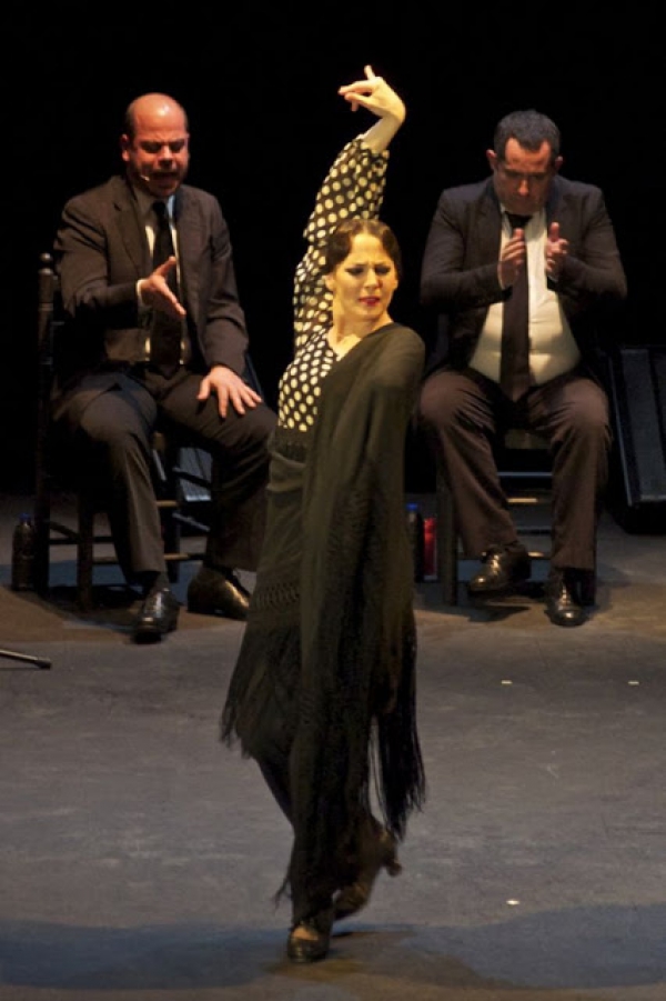 لوتشيا ألفاراز ضيفة &quot;ابن خلدون&quot;