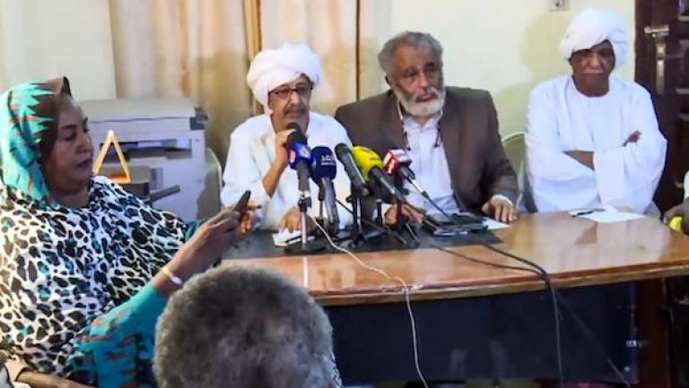 اتفاق على منح صلاحيات واسعة لحكومة مدنية