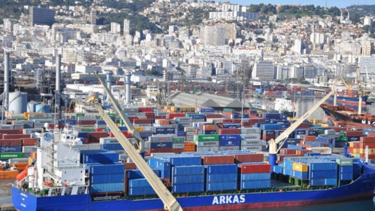 تنظيم التجارة الخارجية لحماية الاقتصاد الوطني