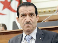 مرسوم جديد ينظم سير شاحنات نقل السلع