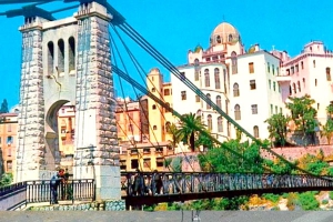 بلدية قسنطينة تكرم نجباء حي القماص