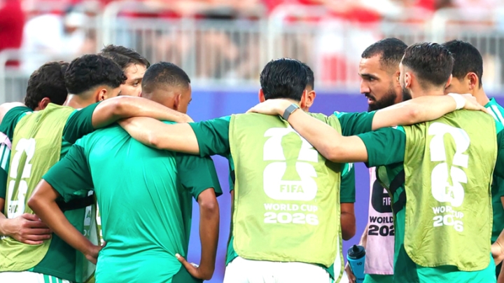 مدرب زامبيا يتحدى "الخضر" قبل موقعة تيزي وزو