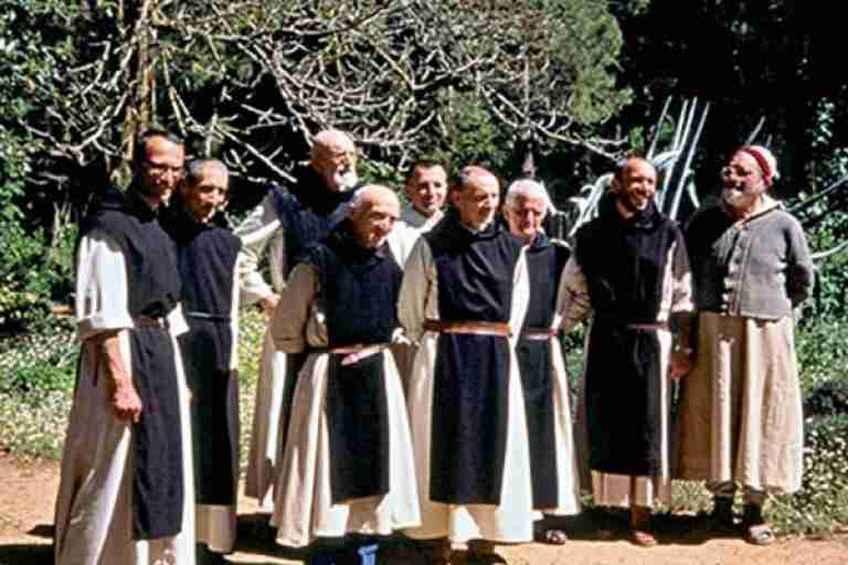 نحو منح رتبة القداسة لـ19 رجل دين كاثوليكي