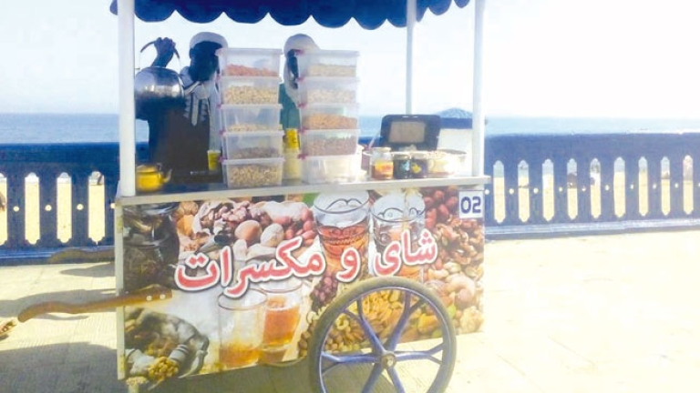 باعة الشاي بكورنيش بومرداس يطالبون بإنصافهم