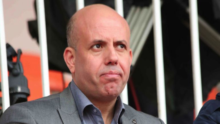 ملال يطلب من تبون وضع حد لتجاوزات الفاف