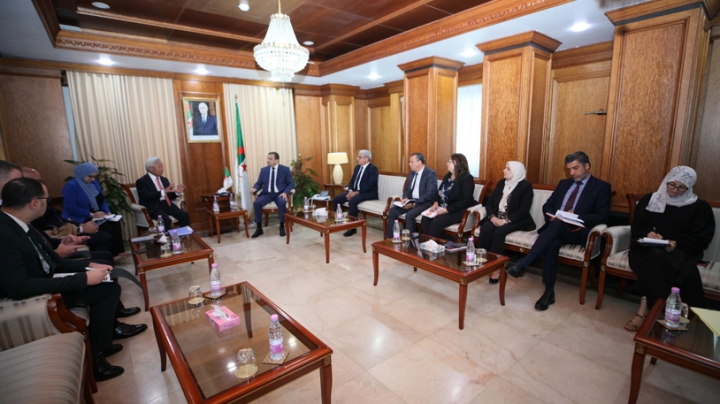 اهتمام بمرافقة الجزائر في مشاريعها المستقبلية الكبرى