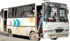 قابض حافلة يعتدي على مسافر بواد ارهيو