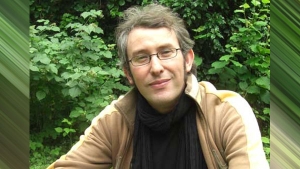 الكاتب الإعلامي مصطفى بن فضيل