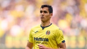 المدافع الدولي الجزائري عيسى ماندي