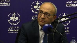 المختص في القانون الدستوري البروفيسور أحمد دخينيسة