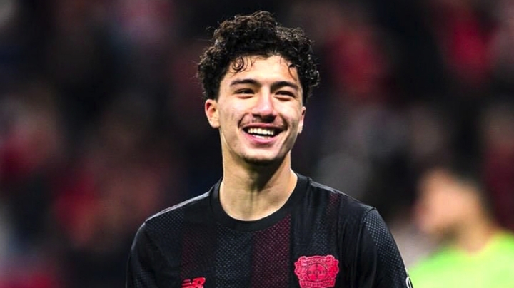 مدرب ليفركوزن الألماني يتوقع نجاح إبراهيم مازة