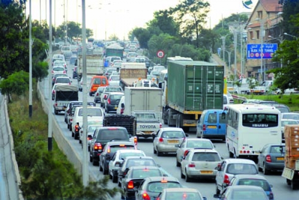 تخفيف الضغط على حركة المرور بالعاصمة