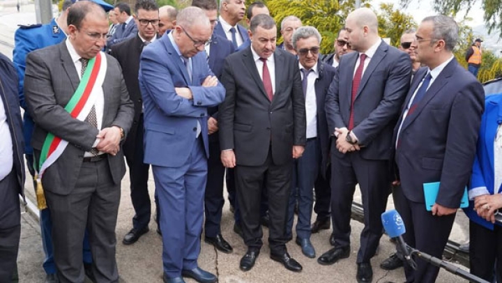 إعادة فتح المعابر الحدودية لدعم التصدير نحو دول الجوار