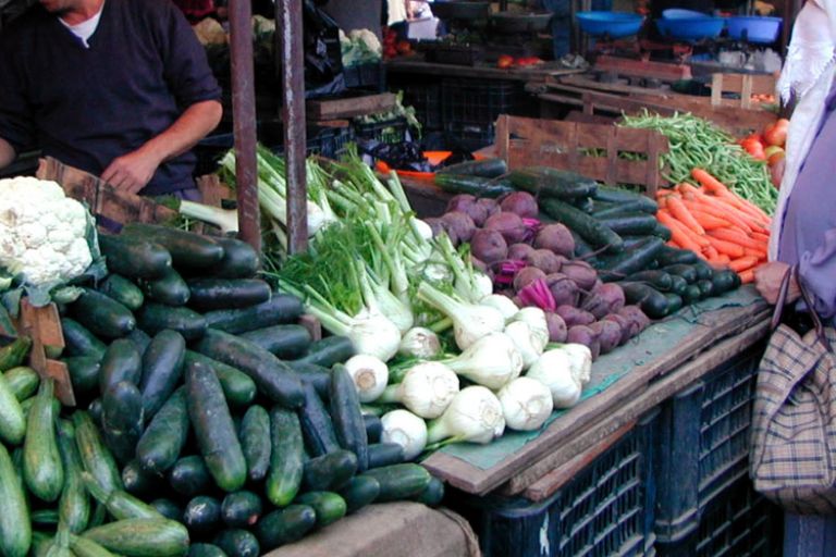 ارتفاع غير مسبوق في أسعار الخضر والفواكه واللحوم